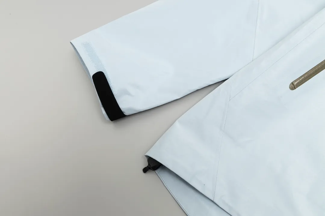 【 】 Hot Sale Arc'teryx Beta LT 26844 Gore-tex ， ， Factory ， ！ bluesign@ N 3LGORE-TEX ， Wear-Resistant， 、 Breathable， ， 20000 Breathable 10000 E 3D ， 3D ， ， ， Authentic YKK ， ， ， ， ， Factory ， ， ， ， 。 ， ， ，Lightweight ， Series ， Quality ！